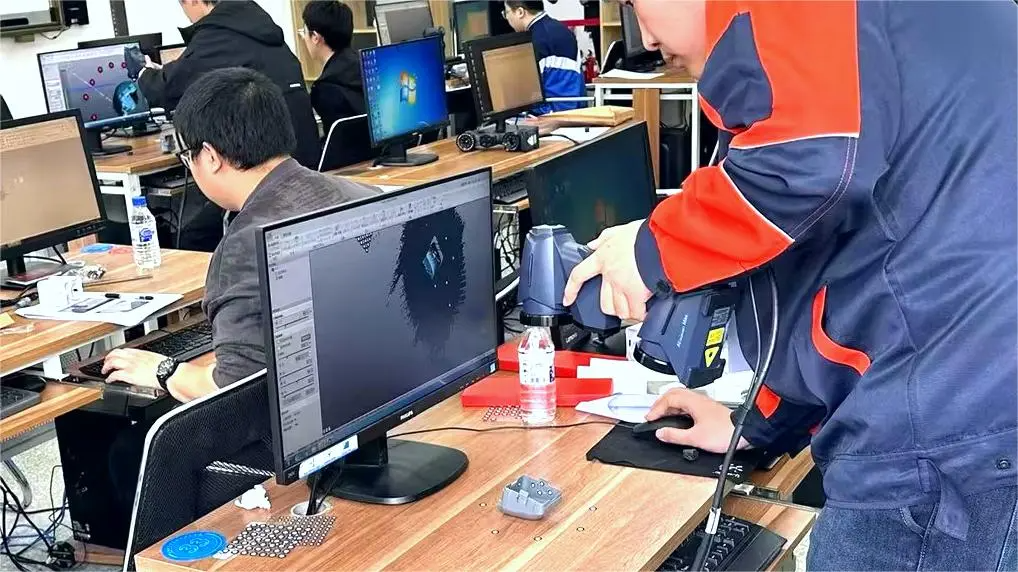 2024年吉林省職業(yè)院校技能大賽指定專(zhuān)業(yè)3D掃描設(shè)備——中三維掃描儀